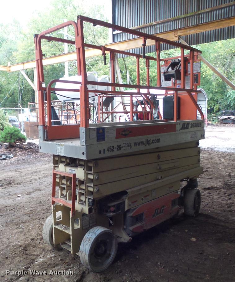 image for item DB6384 2005 JLG 2630ES scissor lift