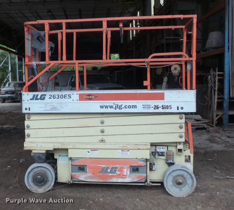 image for item DB6384 2005 JLG 2630ES scissor lift