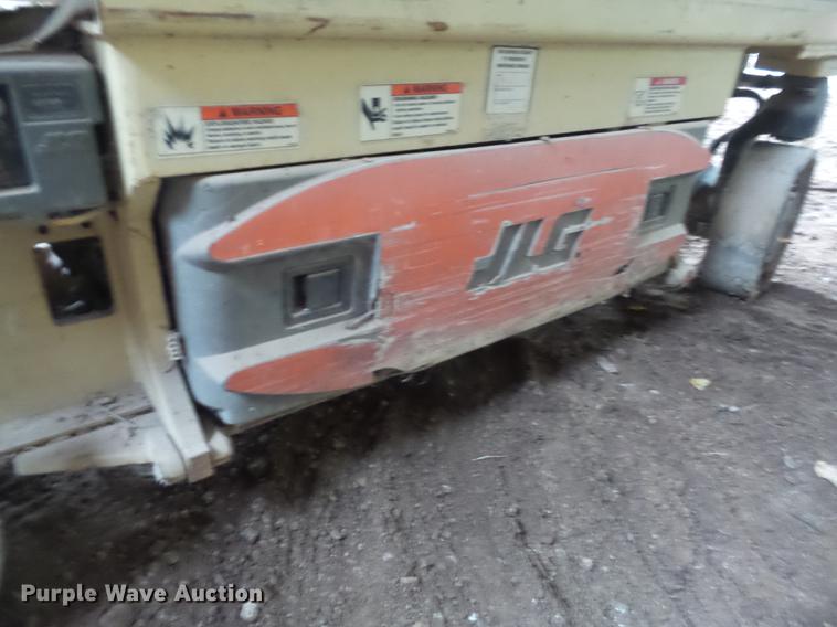 image for item DB6384 2005 JLG 2630ES scissor lift