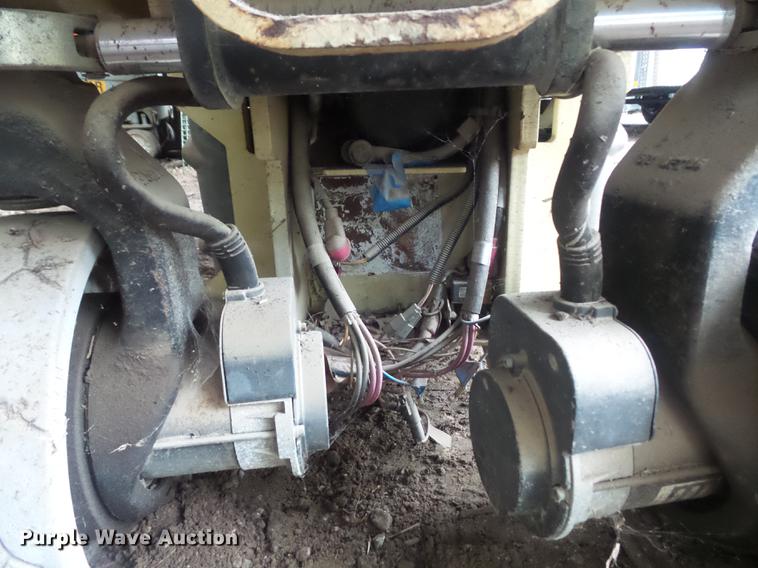 image for item DB6384 2005 JLG 2630ES scissor lift