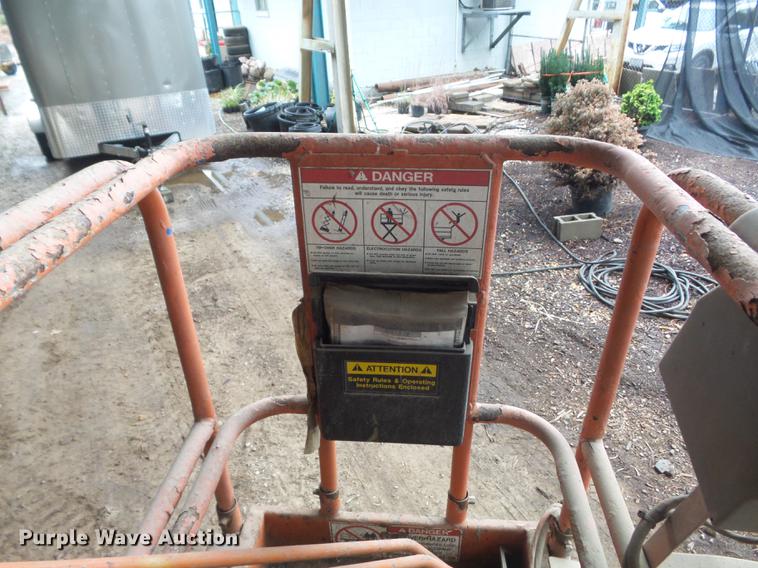 image for item DB6385 2001 Up Right MX19 scissor lift