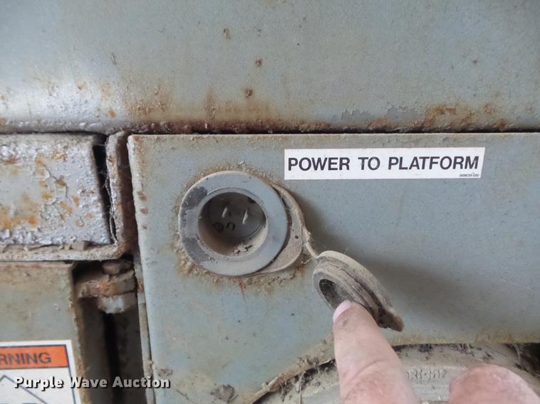 image for item DB6385 2001 Up Right MX19 scissor lift