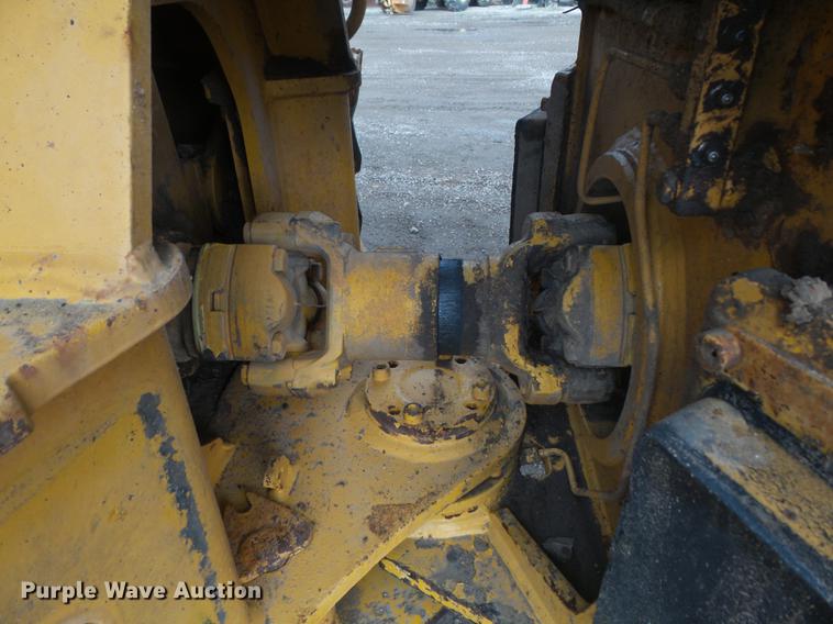 image for item DB6390 2004 John Deere 250D articulated haul truck