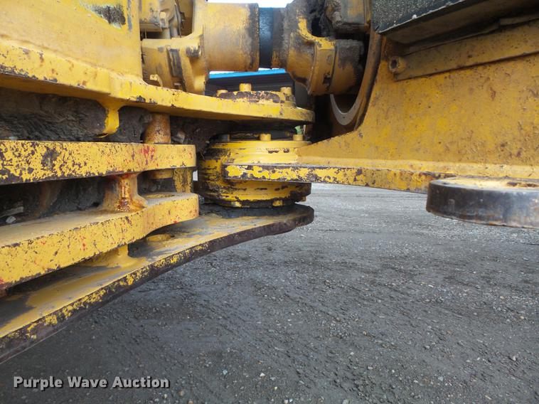 image for item DB6390 2004 John Deere 250D articulated haul truck