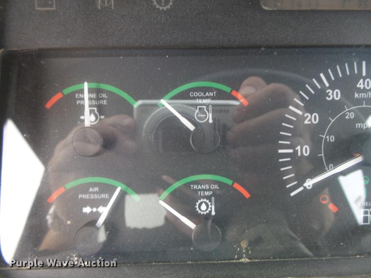 image for item DB6390 2004 John Deere 250D articulated haul truck