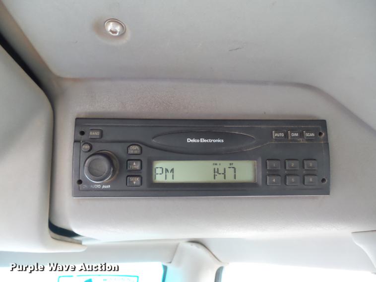 image for item DB6390 2004 John Deere 250D articulated haul truck