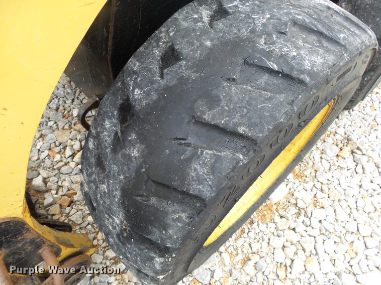 image for item DB7380 2006 Caterpillar 226B skid steer