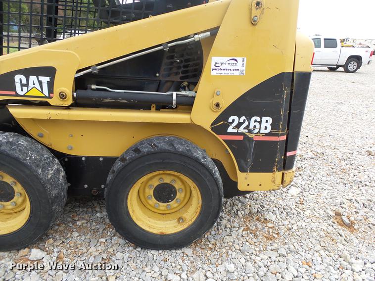 image for item DB7380 2006 Caterpillar 226B skid steer