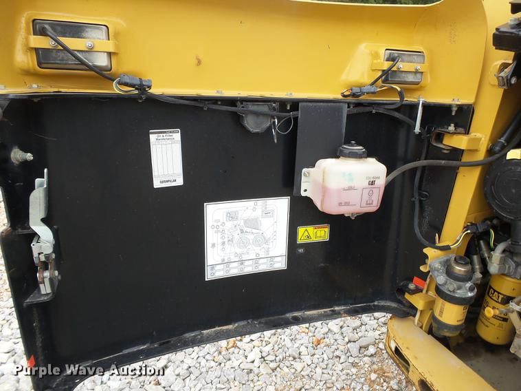 image for item DB7380 2006 Caterpillar 226B skid steer