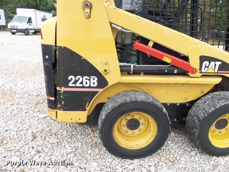 image for item DB7380 2006 Caterpillar 226B skid steer