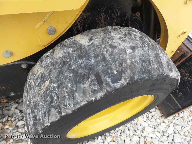 image for item DB7380 2006 Caterpillar 226B skid steer