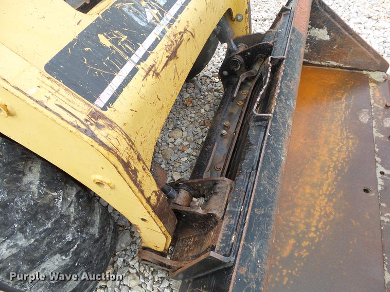 image for item DB7380 2006 Caterpillar 226B skid steer