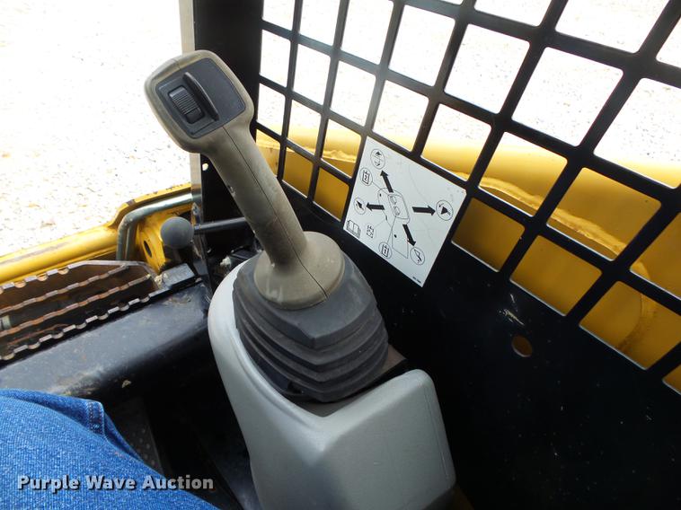 image for item DB7380 2006 Caterpillar 226B skid steer