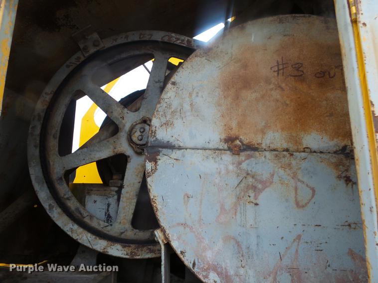 image for item DB7385 1965 American 399C crane