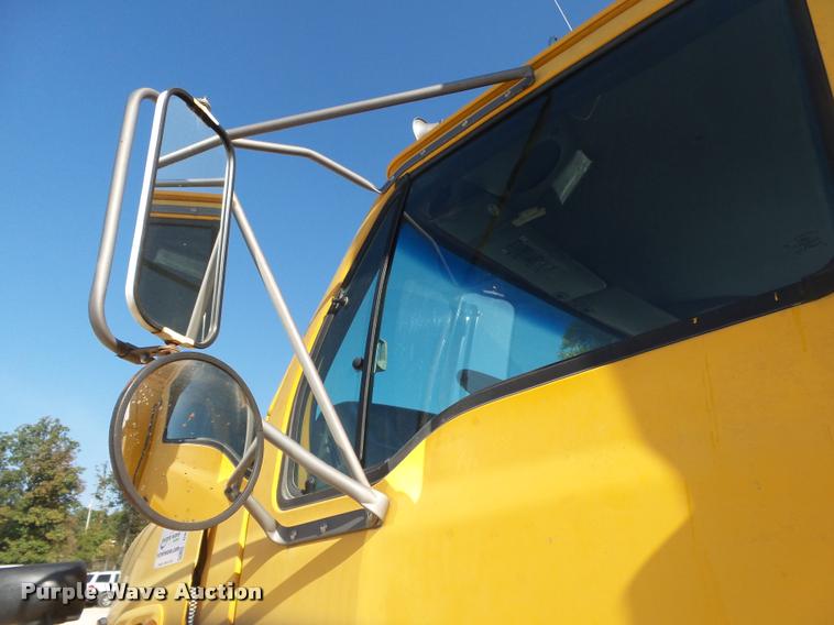 image for item DB7406 1998 Ford LT9501 Louisville 101 dump truck