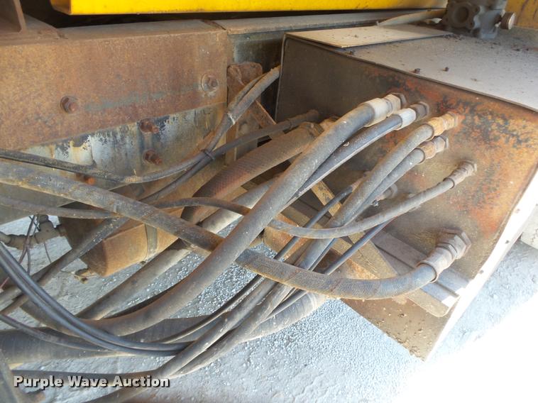 image for item DB7406 1998 Ford LT9501 Louisville 101 dump truck