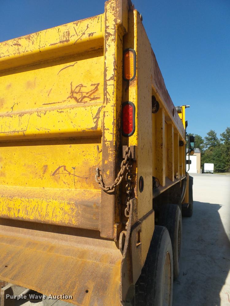 image for item DB7406 1998 Ford LT9501 Louisville 101 dump truck