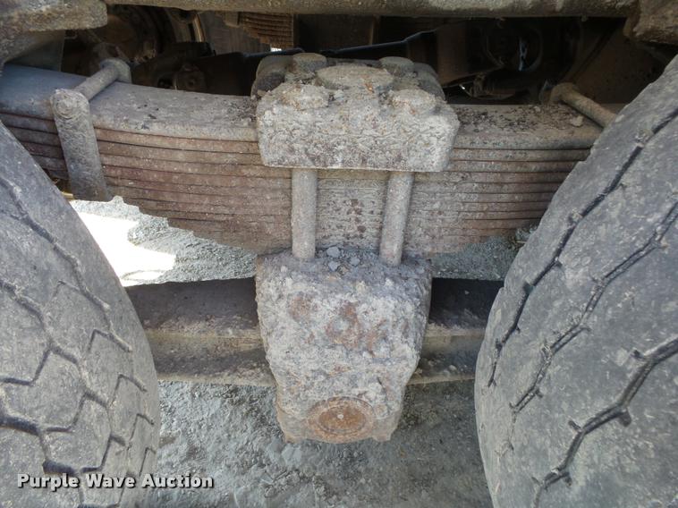 image for item DB7406 1998 Ford LT9501 Louisville 101 dump truck