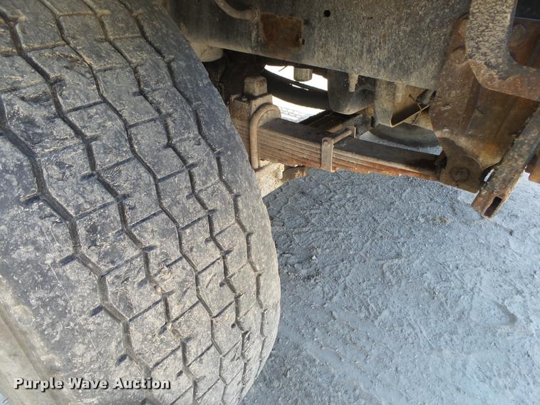 image for item DB7406 1998 Ford LT9501 Louisville 101 dump truck