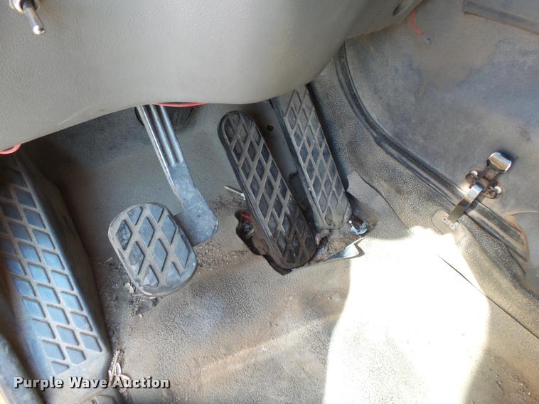 image for item DB7406 1998 Ford LT9501 Louisville 101 dump truck