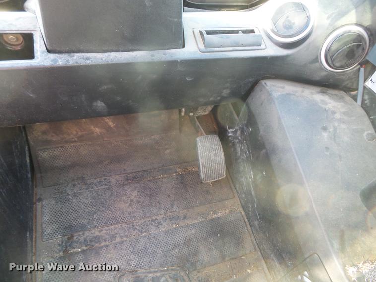 image for item DB8100 2012 JCB 175 skid steer