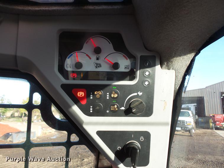 image for item DB8100 2012 JCB 175 skid steer