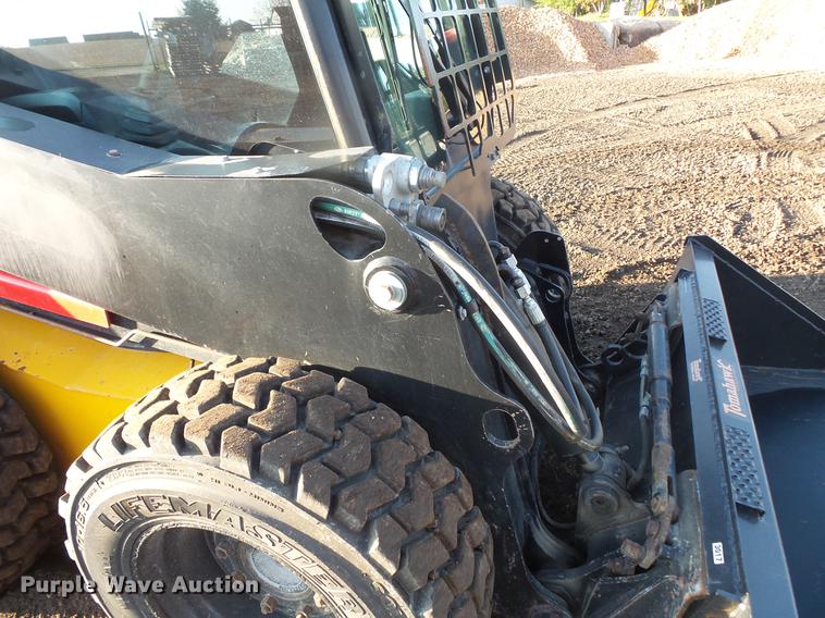 image for item DB8100 2012 JCB 175 skid steer