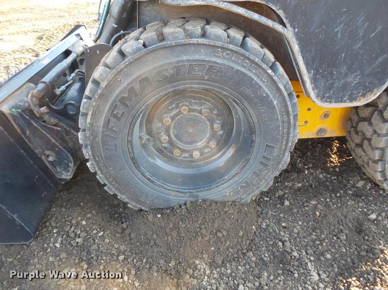 image for item DB8100 2012 JCB 175 skid steer