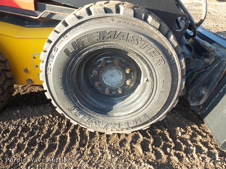 image for item DB8100 2012 JCB 175 skid steer