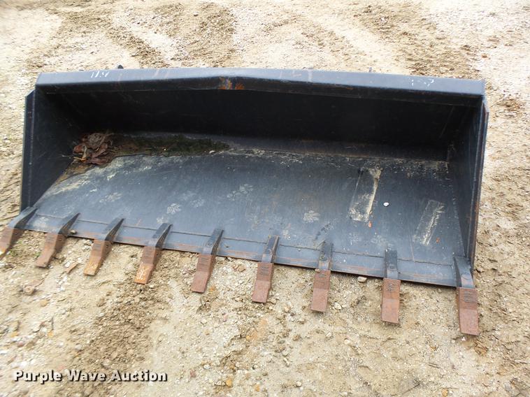 image for item DB9985 Skid steer bucket
