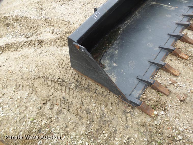 image for item DB9985 Skid steer bucket