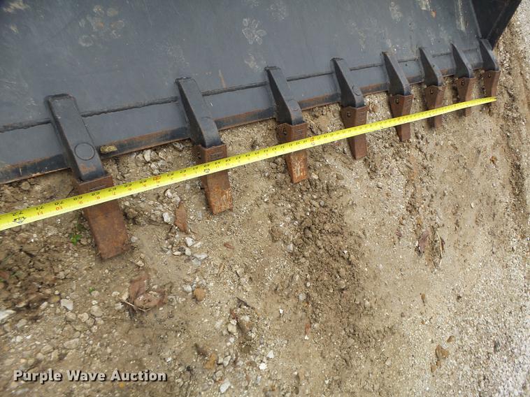 image for item DB9985 Skid steer bucket