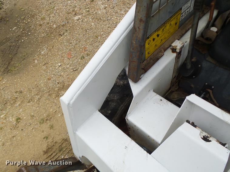 image for item DB9989 Bobcat 643 skid steer