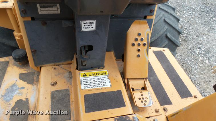 image for item DC1799 2000 Case 560 trencher