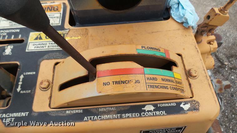 image for item DC1799 2000 Case 560 trencher