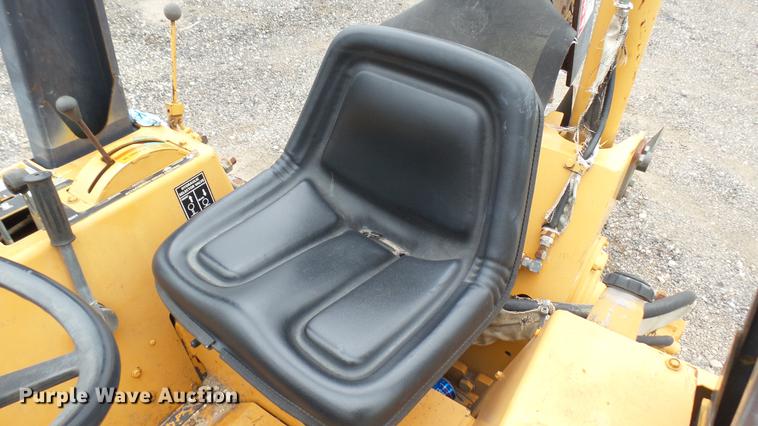 image for item DC1799 2000 Case 560 trencher