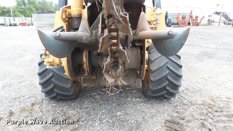 image for item DC1799 2000 Case 560 trencher