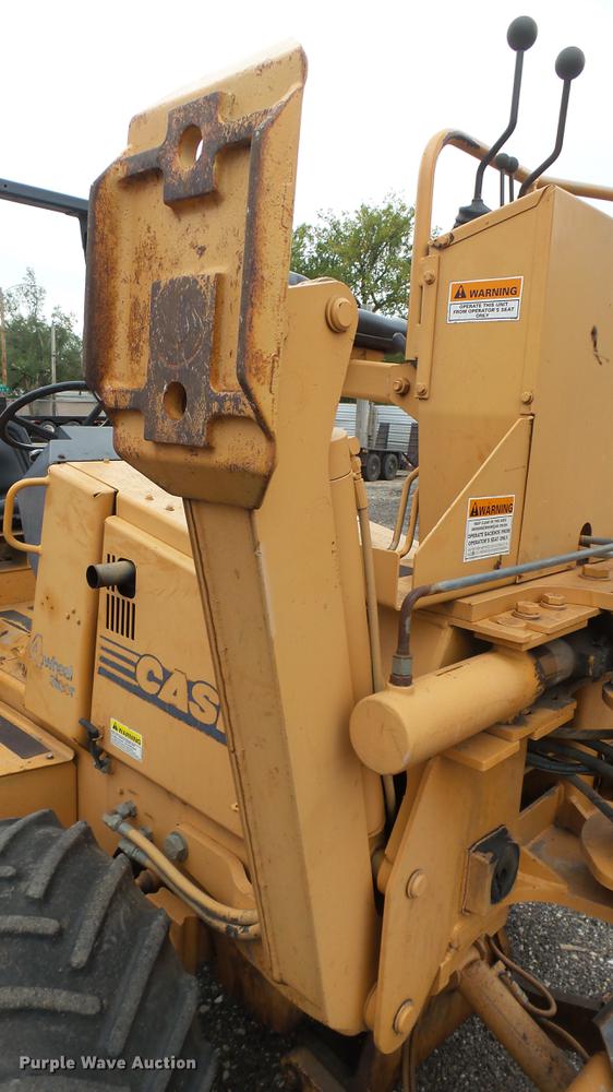 image for item DC1799 2000 Case 560 trencher