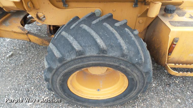 image for item DC1799 2000 Case 560 trencher