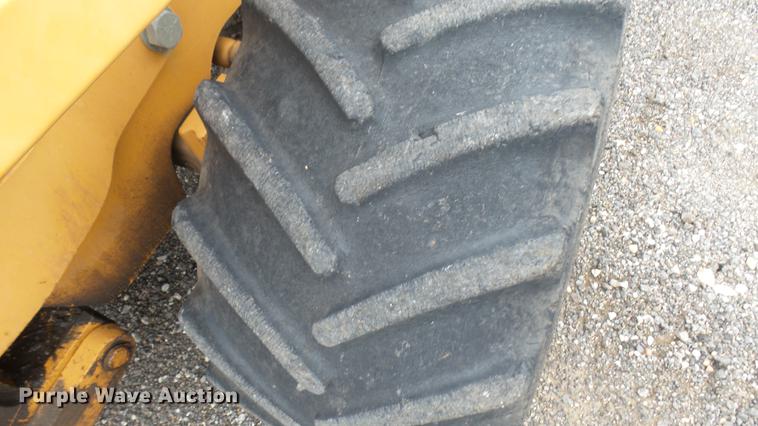 image for item DC1799 2000 Case 560 trencher