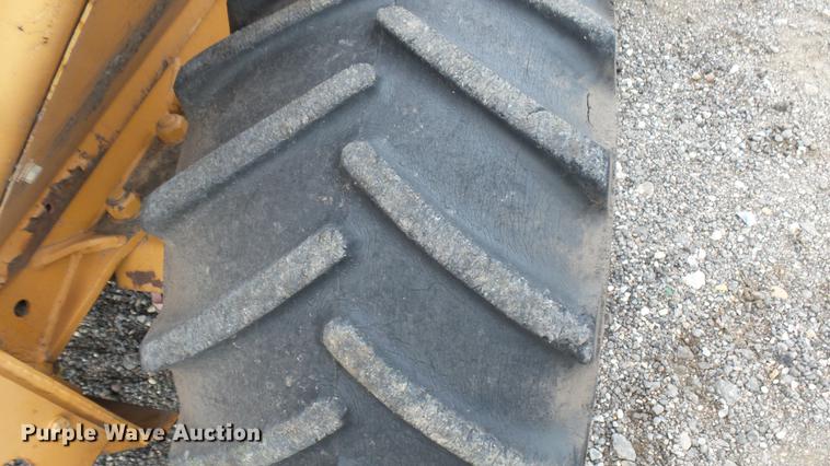 image for item DC1799 2000 Case 560 trencher