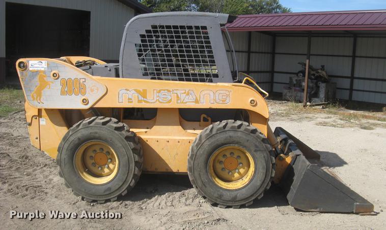 image for item DC2463 Mustang 2095 skid steer