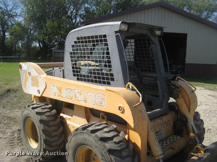 image for item DC2463 Mustang 2095 skid steer