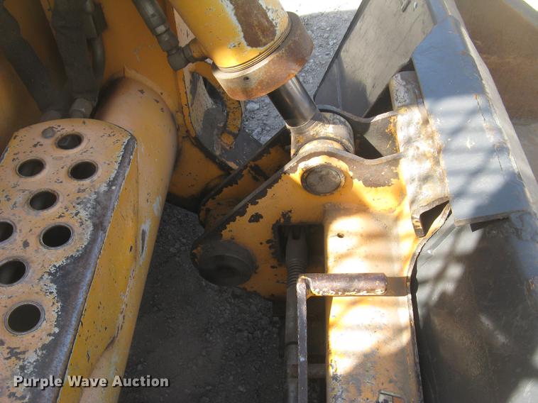 image for item DC2463 Mustang 2095 skid steer
