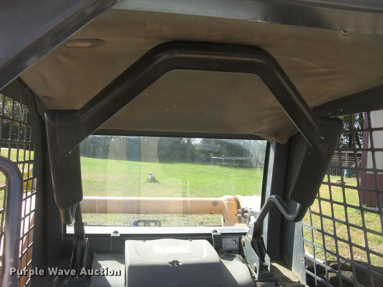 image for item DC2463 Mustang 2095 skid steer