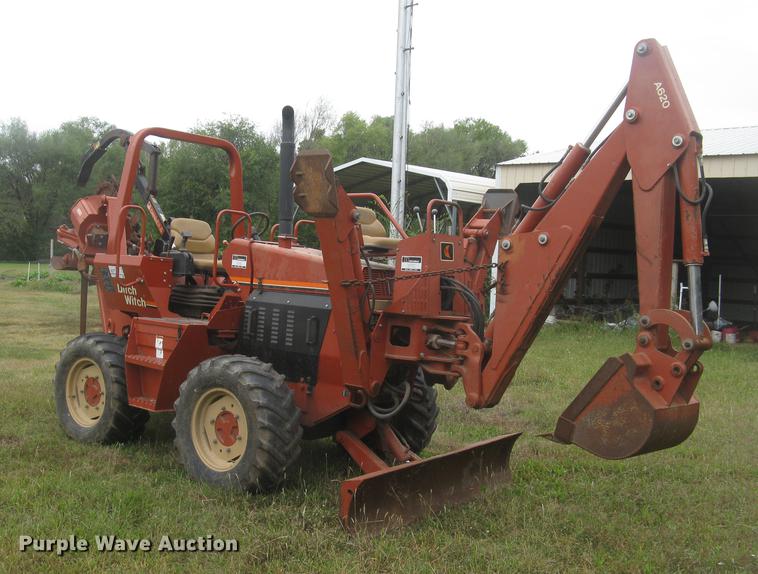 image for item DC2468 1998 Ditch Witch 7020 trencher