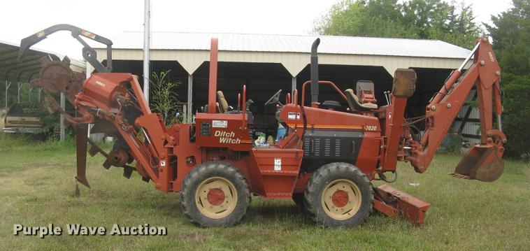 image for item DC2468 1998 Ditch Witch 7020 trencher