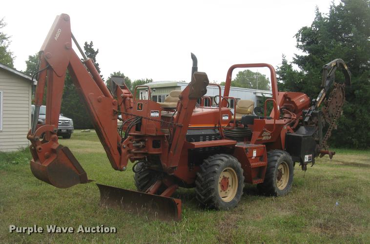 image for item DC2468 1998 Ditch Witch 7020 trencher