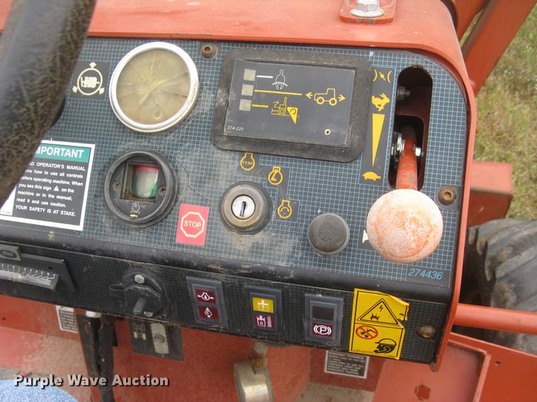 image for item DC2468 1998 Ditch Witch 7020 trencher