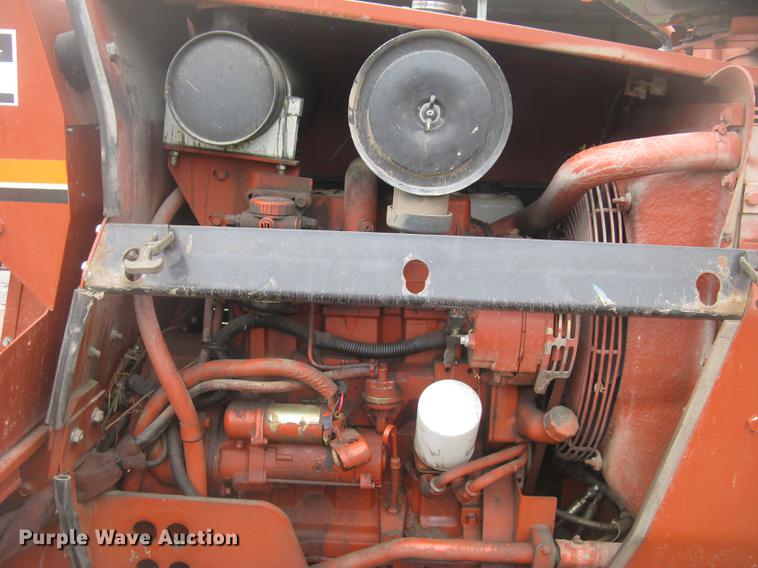 image for item DC2468 1998 Ditch Witch 7020 trencher